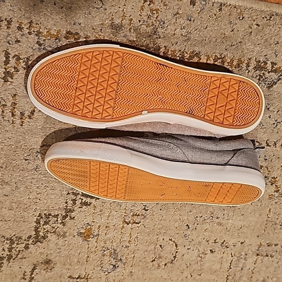 Universal Thread Molly Vulcanized Lace-Up Sneakers Women's - - Picture 3 of 4